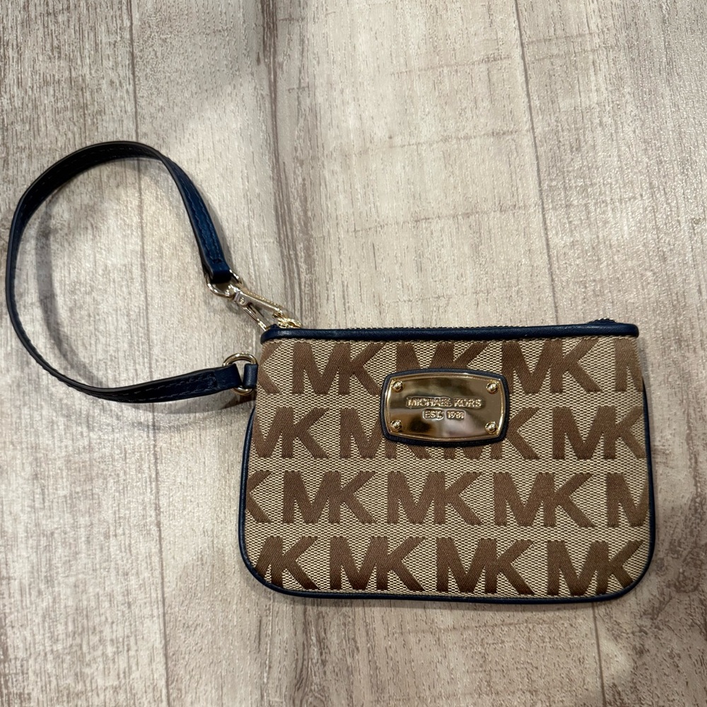 Michael Kors Wristlet